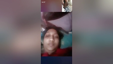 Today Exclusive-desi Bhabhi Showing Her Pussy On Video Call