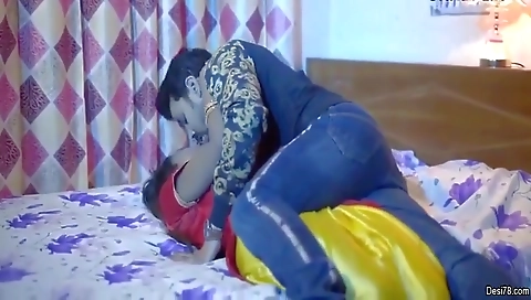 Desi Bhabhi And Devar Bhabhi - Husband Ke Jane Ke Bad Bhabhi Ne Devar Se Apni Pyas Mitayi
