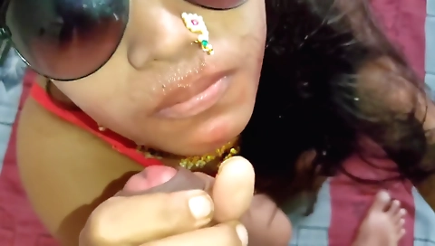 Desi Bhabhi Wearing A Saree And Fucking In Devar