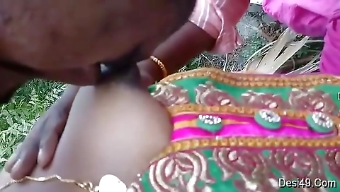 Desi Mallu Girl Boob Sucking By Lover