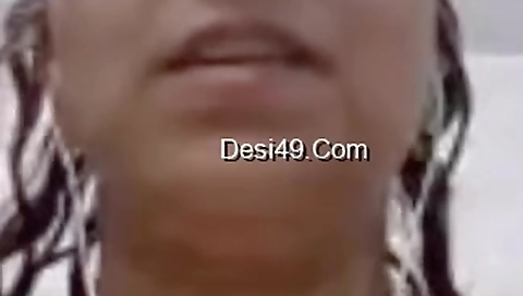 Today Exclusive- Horny Paki Bhabhi Showing Her Boobs