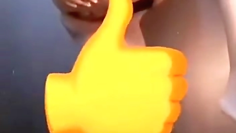 Hot Sexy Bitch Displaying Her Nude Body On Cam - Live Cam