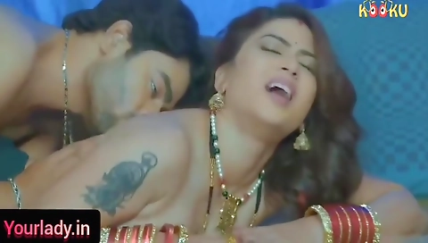 Dhudh Dene Ke Bahane Bhabhi Ko Mast Choda