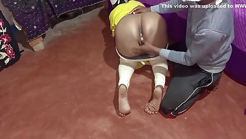 Nokrani Ko Ghodi Banakr Choot Me Ungli Dali