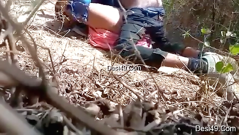 Today Exclusive- Dewar Bhabhi Outdoor Fucked 1