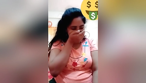 Today Exclusive -shy Desi Girl Shows Her Boobs To Lover On Vc