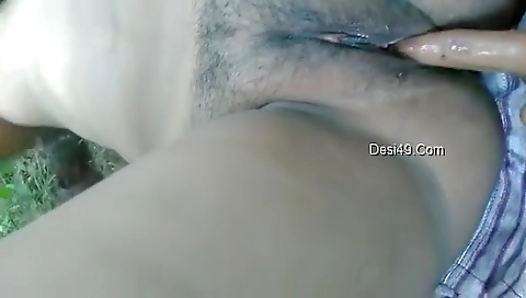 Desi Village Girl Pussy Fingering By Lover