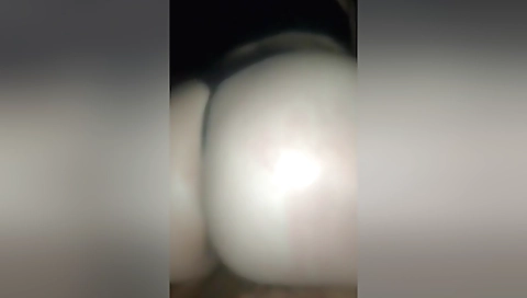 मेरो भाइको श्रीमतीको ठूलो धा तोड्दै