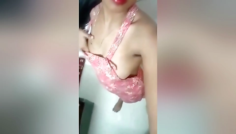 Riya Bhabi Face Revel Boobs Dikahye Mote Mote