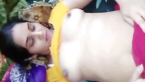 Close Up Indian Village Girl Sex Video,indian Village Very Cute Girlfriend And Boyfriend Fuck In Hot Couples