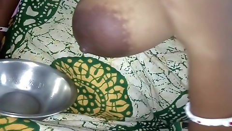 Lactating XXX Videos (86)