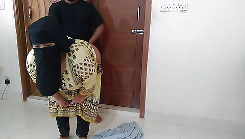 Indian Hot Maid With Huge Tits & Ass Fucked By Her Boss While Cleaning The House - Hindi Clear Audio